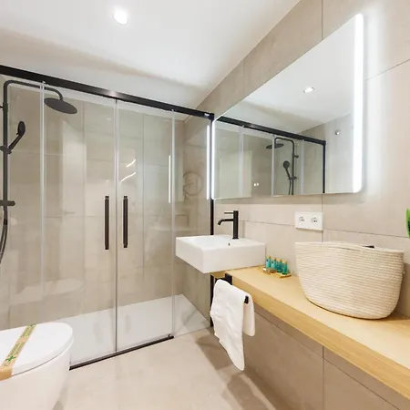 Bravissimo Pou Rodo, 2-bedroom And Bike Friendly شقة