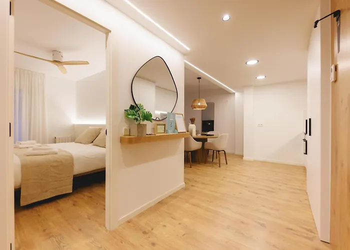 Daire Bravissimo Pou Rodo, 2-bedroom And Bike Friendly *